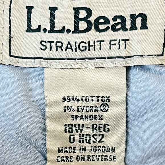 L.L. Bean Women's Blue Denim Jeans Sz 18W Regular High Rise Stretch Straight Fit - Picture 6 of 10